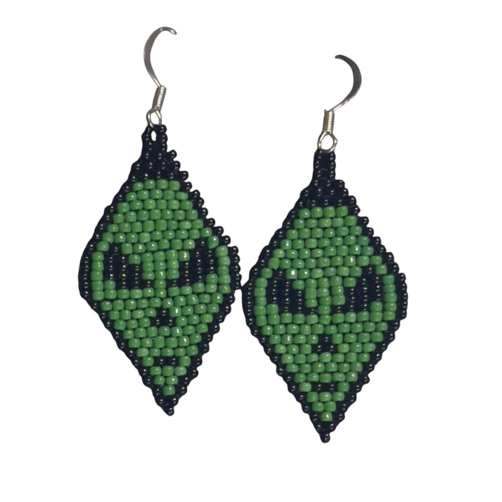 UNBRANDED Green ALIEN Face HANDMADE Beaded Earrings